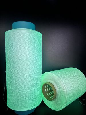 Fabricación de tejidos de fibra luminosa 150D de poliéster